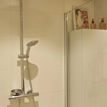 شقة Sauvageau - 1 Avec Parking *